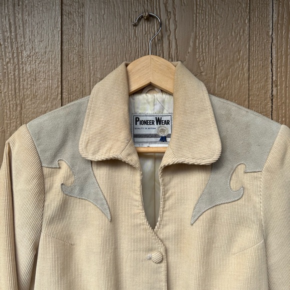 VTH PIONEER WEAR Corduroy Jacket with Suede Western Accents - Picture 3 of 8
